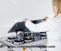 Tại Sao Mỗi Nhà Máy Dệt May Cần Một Phòng Thực Nghiệm (Lab) Kiểm Tra Chất Lượng Vải Riêng?