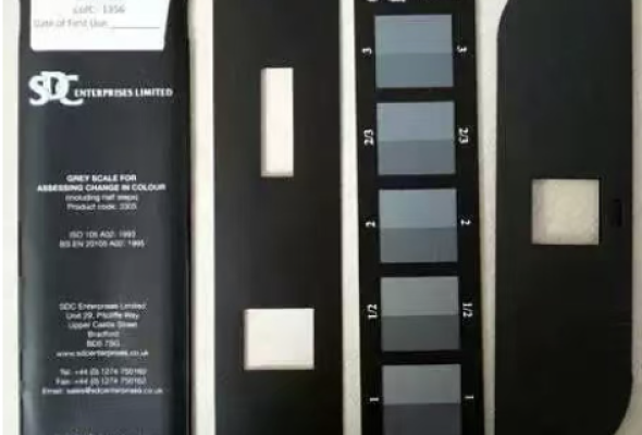 ​​​​​​​Thang Xám SDC ISO – Đánh Giá Độ Thay Đổi Màu